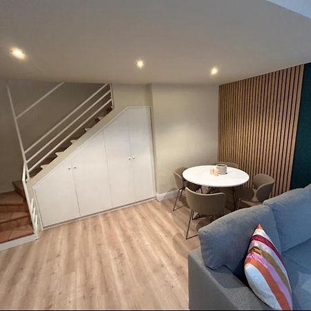 Casa Diva A 5 Passi Dal Museo Archeologico Apartment เนเปิลส์ ภายนอก รูปภาพ